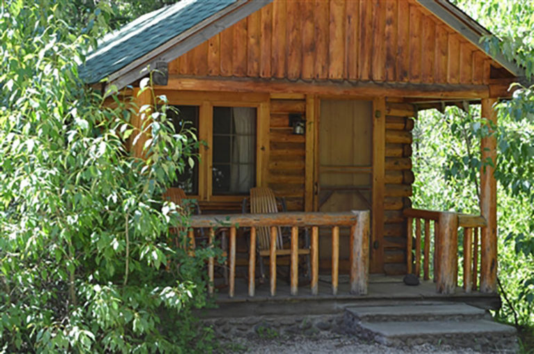 yellowstone cabin rentals